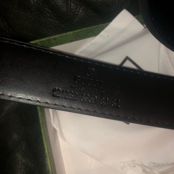 Black Leather Belt with Gold GG Buckle - Picture 2 of 3